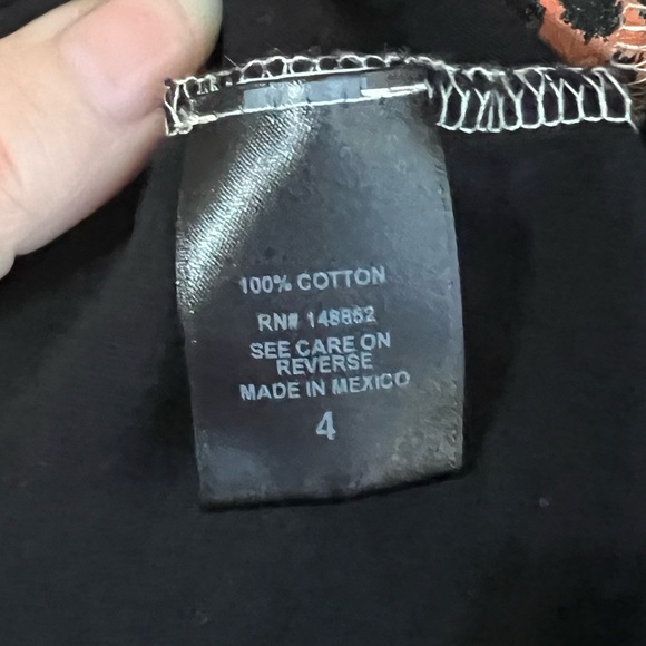 Torrid split tshirt - Picture 3 of 4